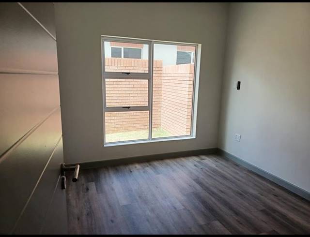 3 BEDROOM HOUSE FOR SALE IN GEORGE CENTRAL